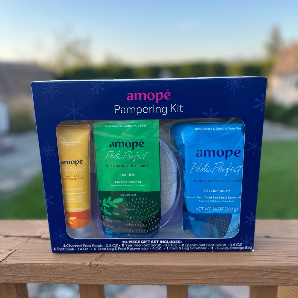 Amopé Pampering Kit - Foot Scrubs, Foot Soak, Leg & Foot Scrubber, Storage Bag